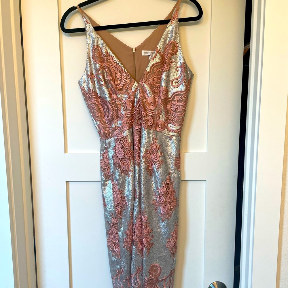 Dress the Population sequin cocktail dress; Size M; Excellent condition